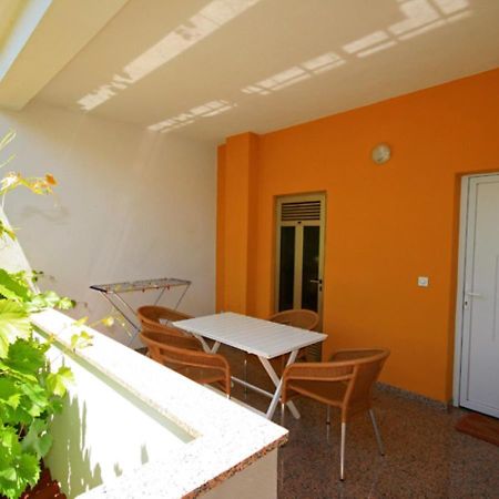 Apartments Surfinia Baska  Ngoại thất bức ảnh