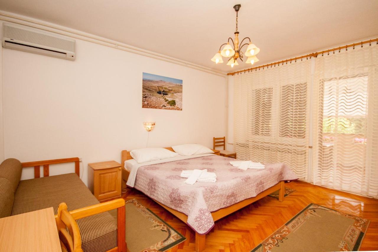 Apartments Surfinia Baska  Ngoại thất bức ảnh
