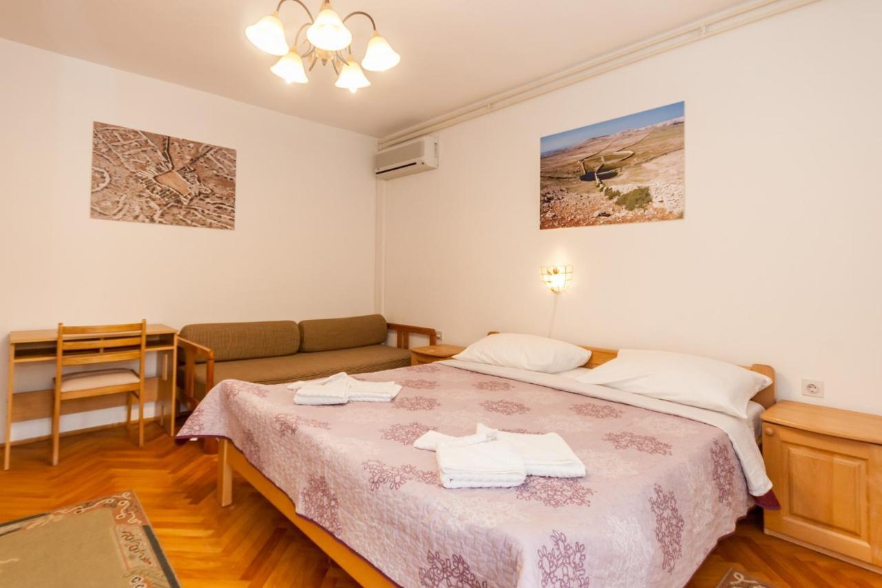 Apartments Surfinia Baska  Ngoại thất bức ảnh
